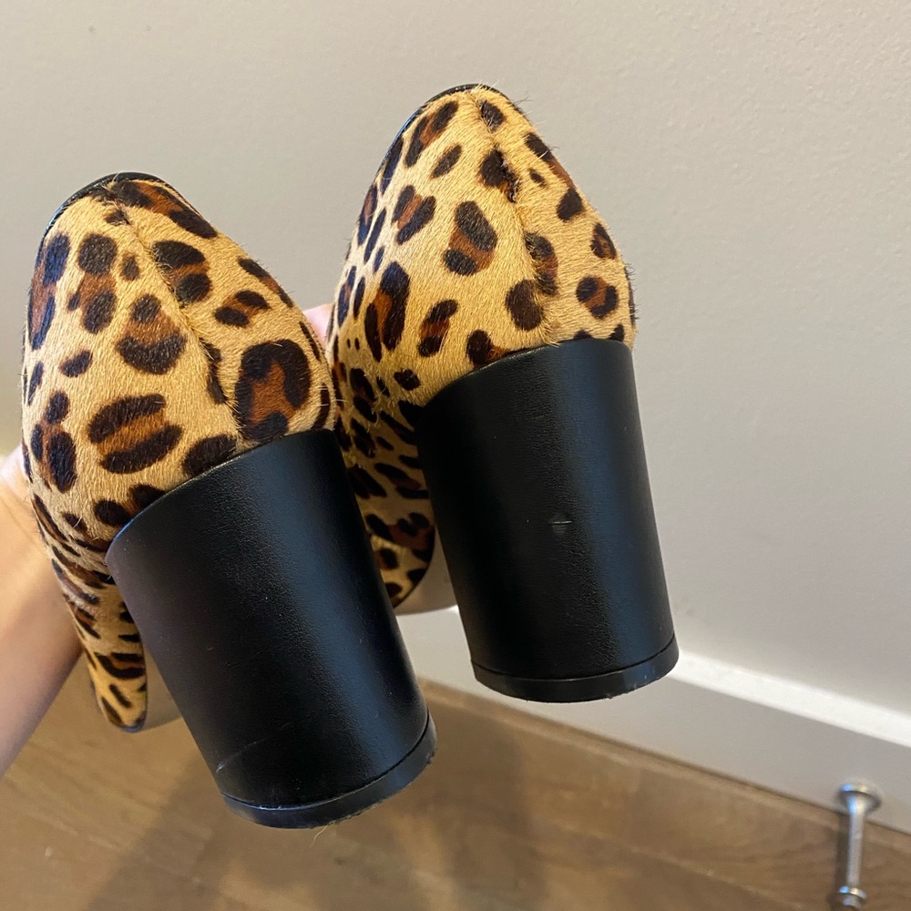 Marc Fisher Faux Fur Leopard Print Chunk Heels - Picture 4 of 6